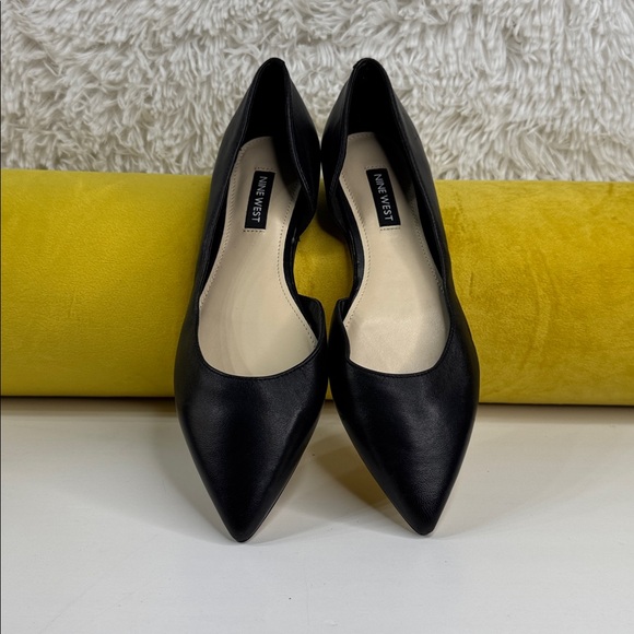 Nine West • Women's Saige Ballet Flat • Black
 🖤 Size 5.5 M • So feminine! 😍 - Picture 16 of 17